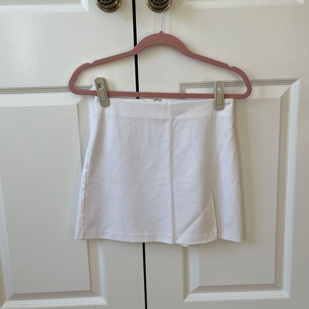 aritzia tatiana sunday best white skirt with slit - size 2